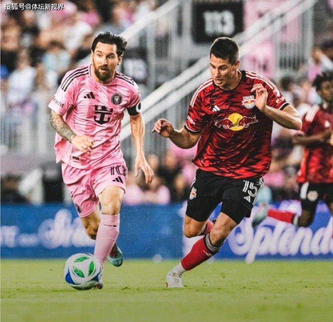 关于足球再创历史,冠军实至名归的信息 关于足球再创历史,冠军实至名归的信息