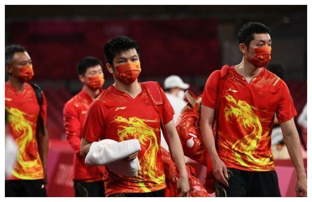 包含日本队逆转德国队，奥恰洛夫扛起全队的词条