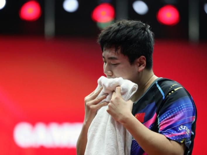 开云平台-中国队翻盘英格兰队，梁靖崑刷新纪录