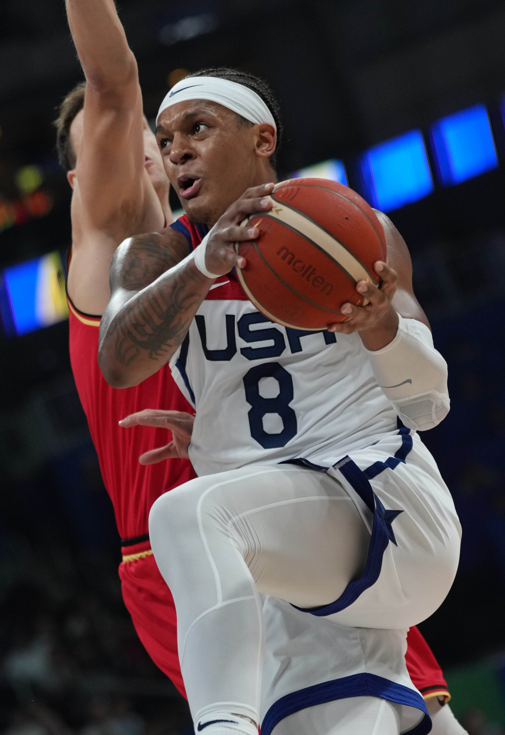 开云体育APP下载-德国队鏖战泰国队,黄鸭组合统治全场