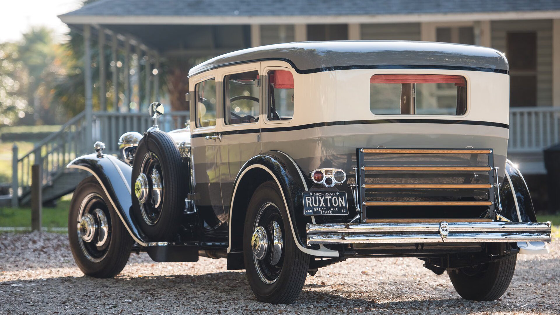开云体育在线-鏖战四节！小贾伦末节之王贡献制胜表现，鹈鹕险胜掘金守住主场