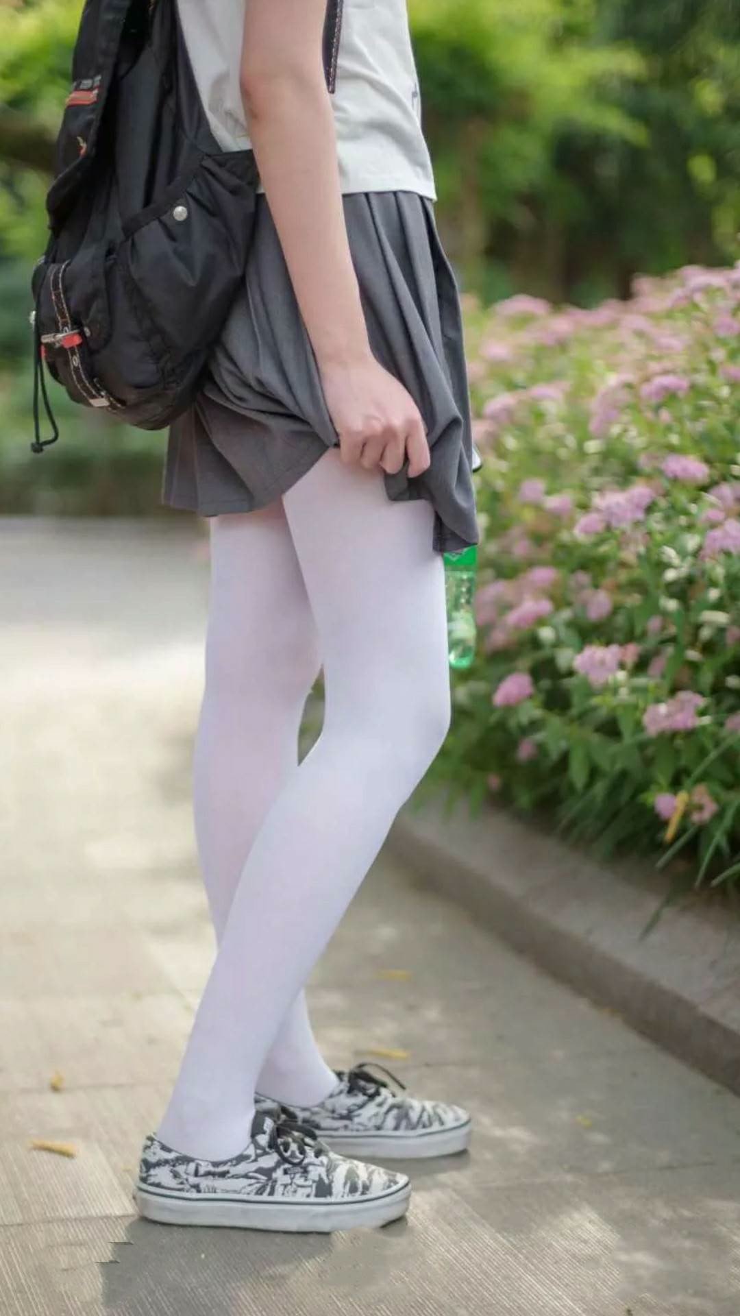 当铁血战车遭遇战术手术刀,勒沃库森哲学与斯通斯的冠军脊椎